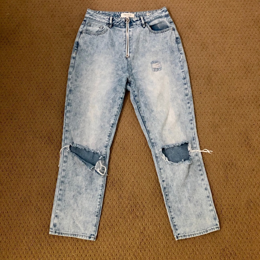 PacSun Light Acid Wash Ripped mom jeans